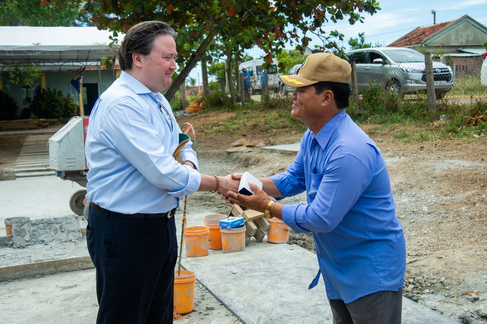U.S. Ambassador to Vietnam Visits Pacific Partnership 2022 School Construction Site
