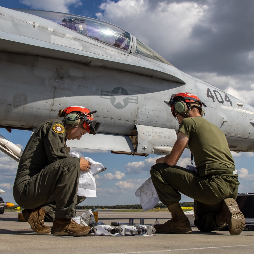 Marine Fighter Attack Squadron 323 Takes Flight in Poland