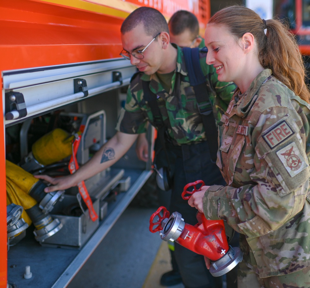 Air Force and Portuguese firefighters working together at Real Thaw 2022