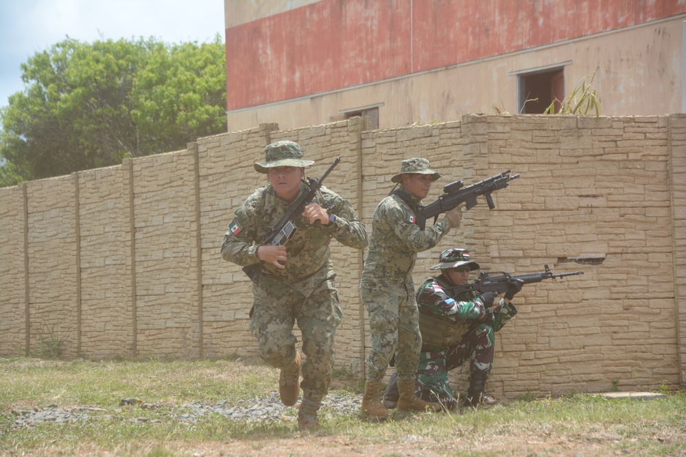 Partner Nation Marines Participate in Urban Territory Combat Drills during RIMPAC 2022
