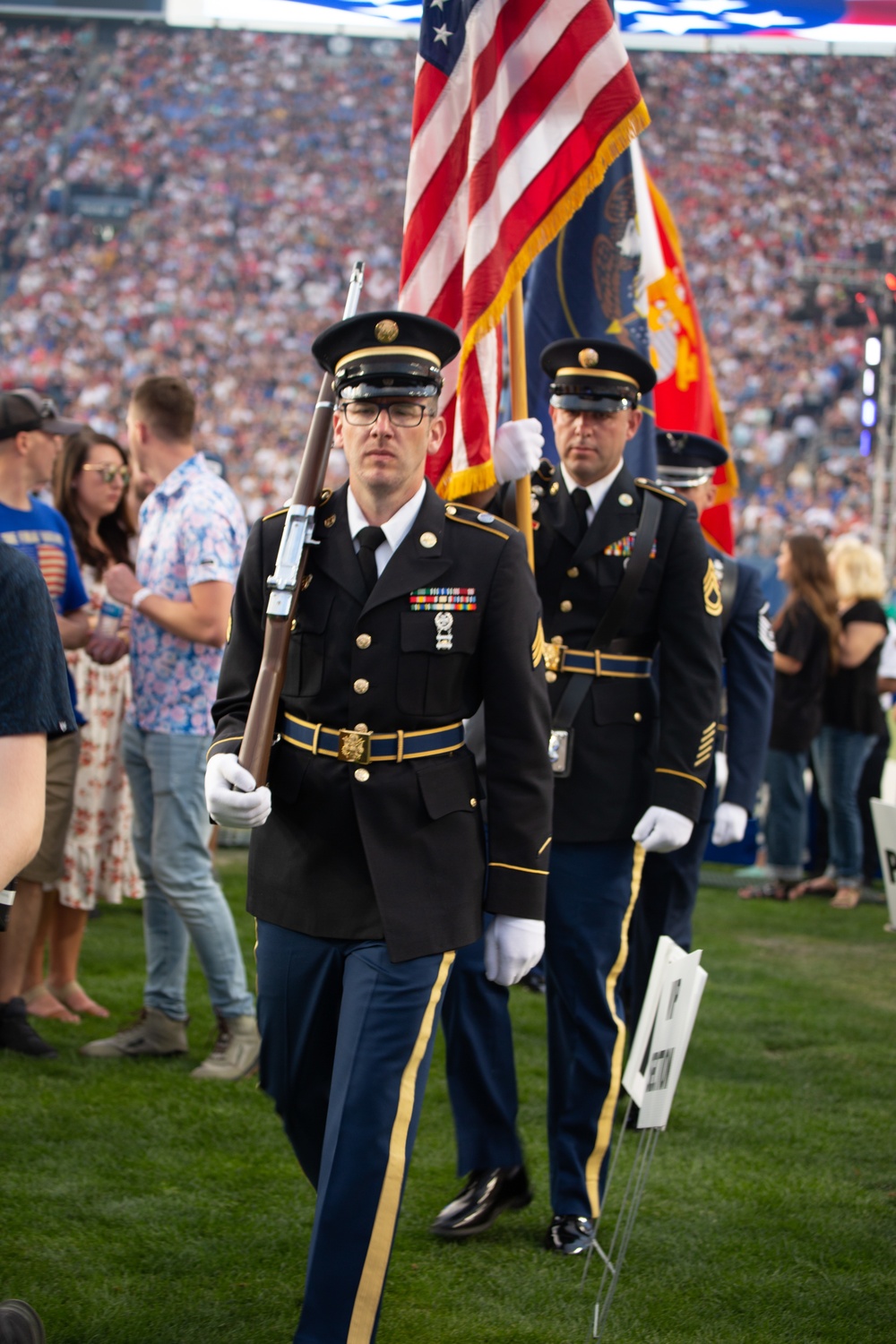 Utah National Guard helps Stadium of Fire celebrate with a bang