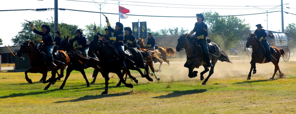 3rd Brigade Combat Team, 1st Cavalry Division Hosts Change of Command Ceremony