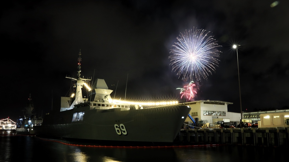 DVIDS Images RIMPAC 2022 4th of July Fireworks Show