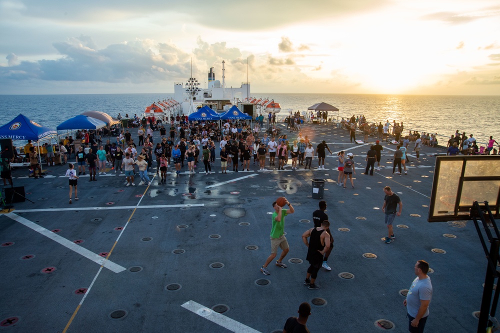 Pacific Partnership 2022 Celebrates Fourth of July Aboard USNS Mercy