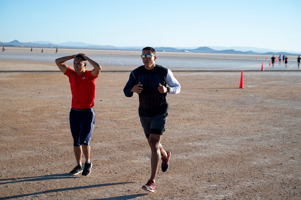 Edwards AFB hosts Flight Line Run-Walk Event