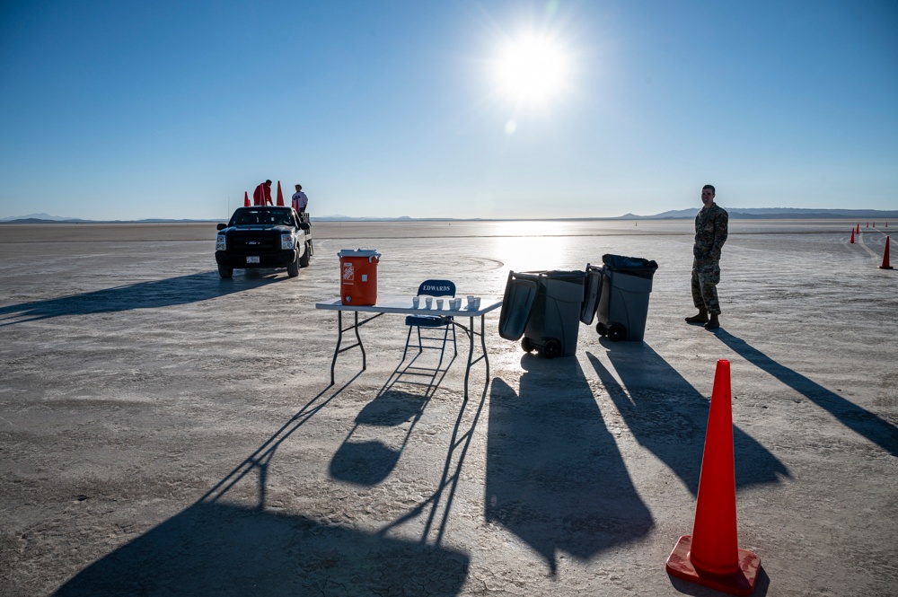 Edwards AFB hosts Flight Line Run-Walk Event