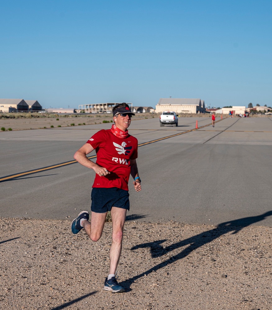 Edwards AFB hosts Flight Line Run-Walk Event