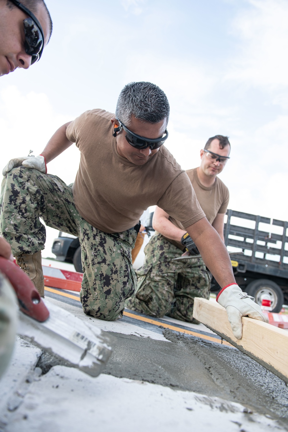 NMCB-14 knocks out some airfield damage repair at NASKW