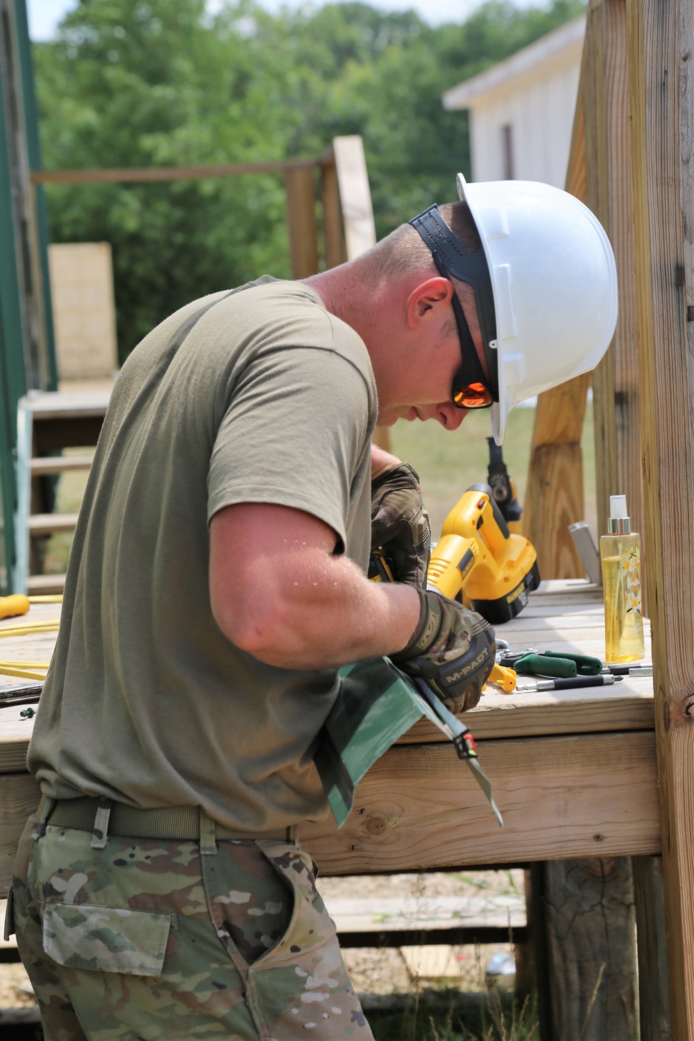 389th Engineer Company Soldiers hone skills supporting troop project at Fort McCoy