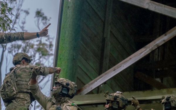 RIMPAC 2022: Multinational SOF Fast Rope Training