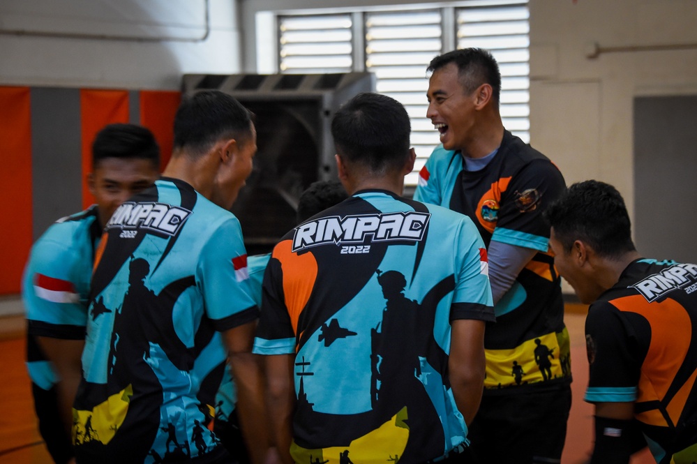 Indonesian and Peruvian Navy Sailors Compete in a Volleyball Tournament at RIMPAC 2022