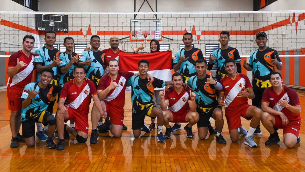 Indonesian and Peruvian Navy Sailors Compete in a Volleyball Tournament at RIMPAC 2022