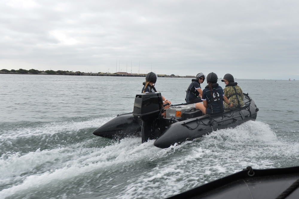 Royal New Zealand Navy Conducts AUV/UUV Search and Calibration