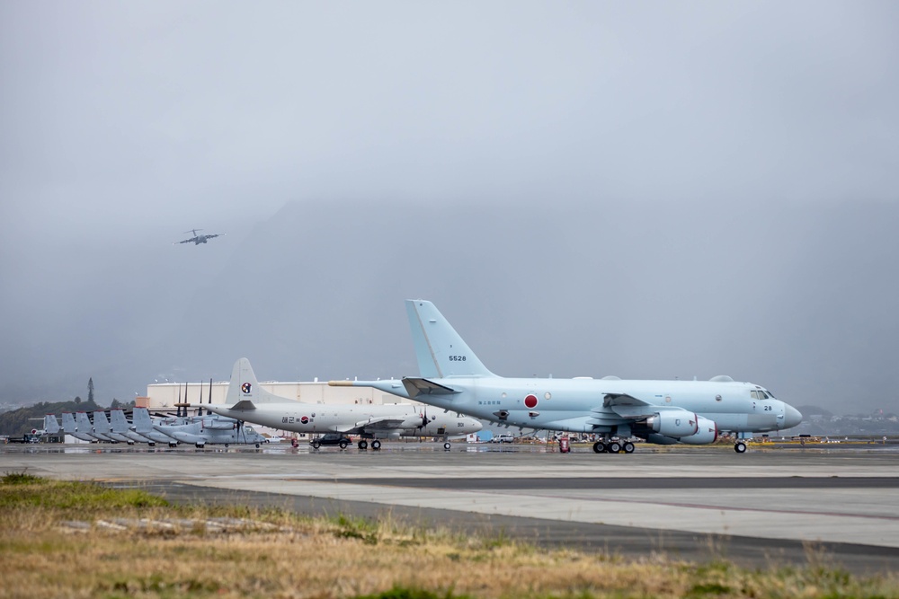 RIMPAC 2022: Canadian Air Force CC-177 Globemaster lands at Marine Corps Base Hawaii