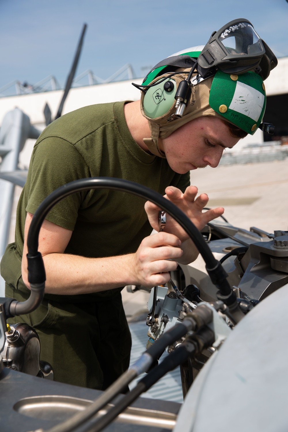 The Underdogs of Aviation: The Maintenance Crews