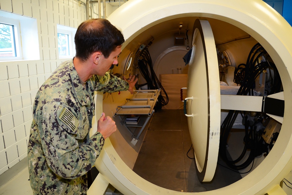 NAMI Recompression Chamber Supports Area Training Missions, Operations