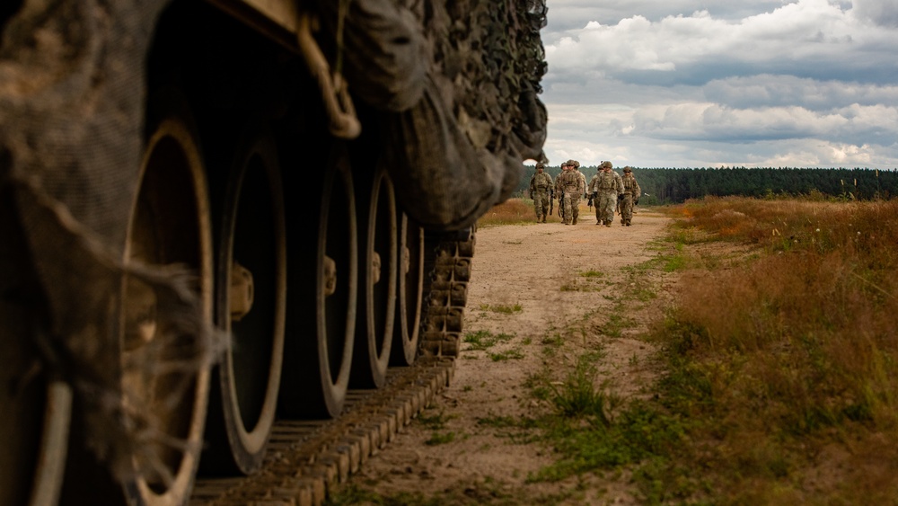 1-68 AR conducts live-fire exercise