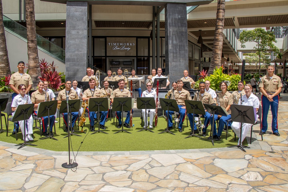 MARFORPAC BAND and Royal Australian Navy Band perform at Ala Moana Center