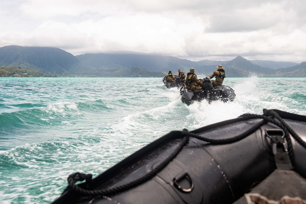 Australian Army Soldiers transit in Kaneohe Bay for small boat operations during RIMPAC 2022