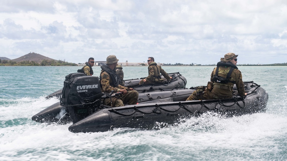 Australian Army Soldiers transit in Kaneohe Bay for small boat operations during RIMPAC 2022