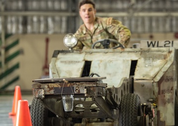 Second quarter load crew competition