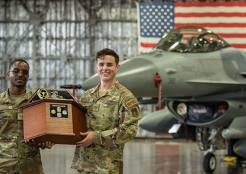 Second quarter load crew competition