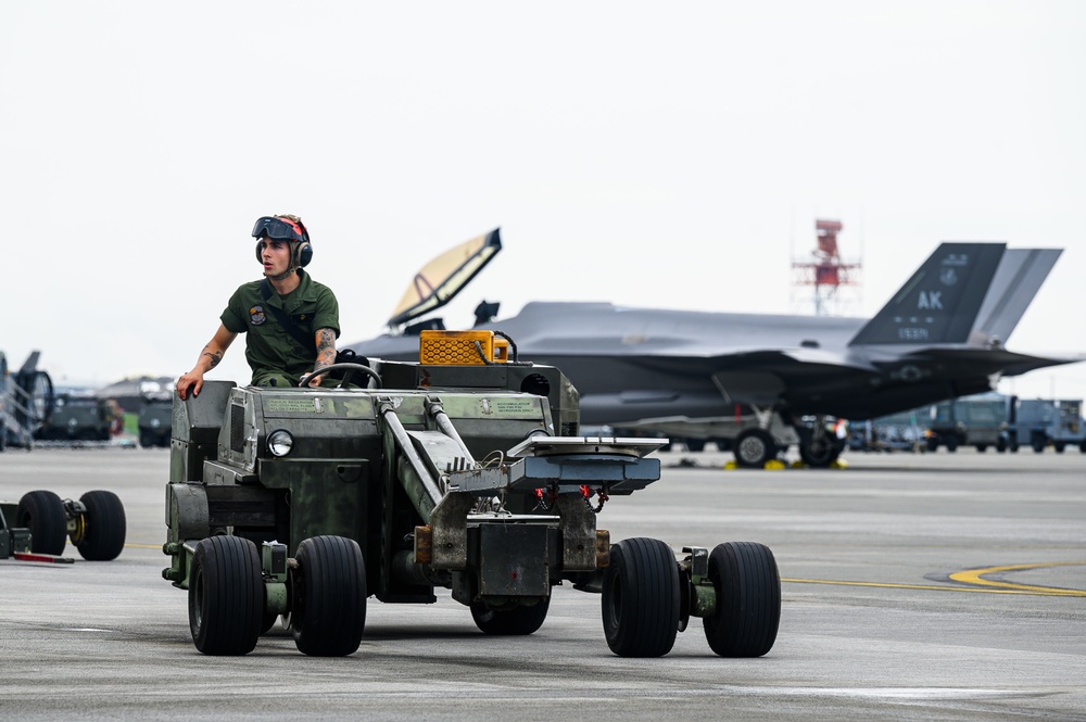 Marines integrate with 354th AEW Airmen during ACE training
