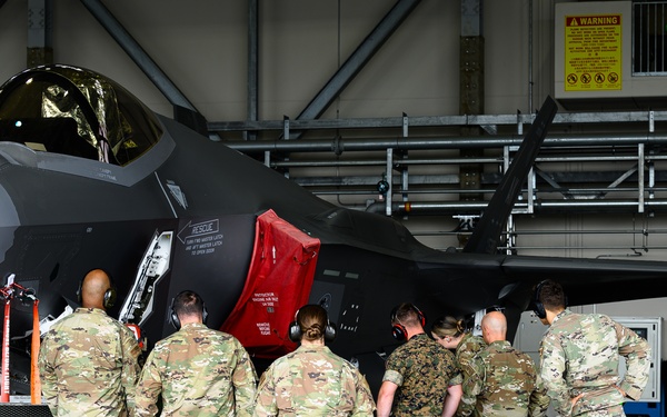 Marines integrate with 354th AEW Airmen during ACE training