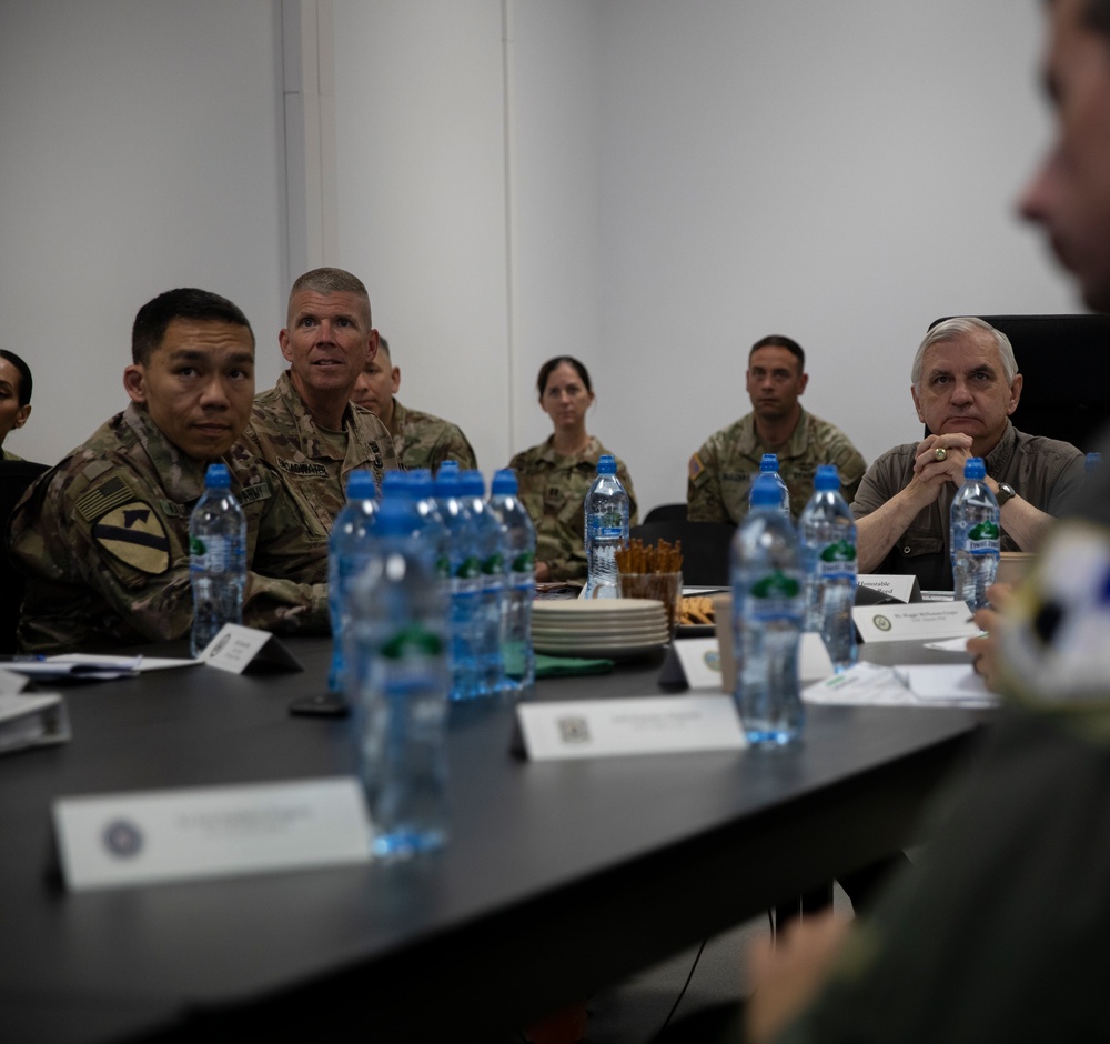 US Senator Visits US Forces in Poland