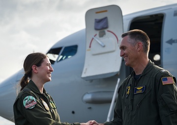 U.S. Navy Leadership Welcomes Royal Australian Air Force Leadership members at RIMPAC 2022