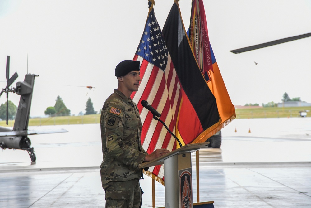 Headquarters and Headquarters Company, 12 Combat Aviation Brigade,  Change of Command Ceremony.