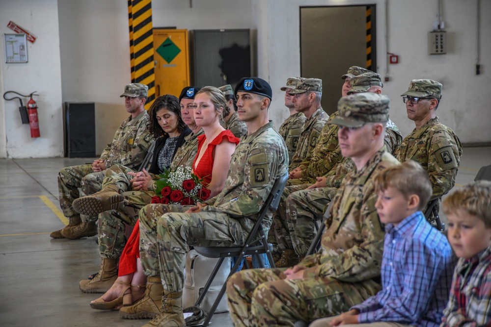 Headquarters and Headquarters Company, 12 Combat Aviation Brigade,  Change of Command Ceremony.