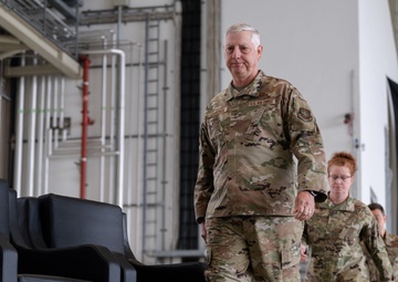 521st AMOW welcomes incoming commander