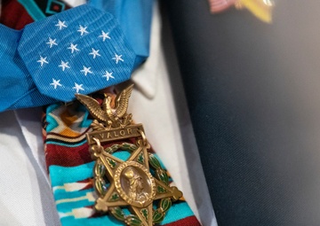 Six Medal of Honor Recipients Inducted into Pentagon Hall of Heroes
