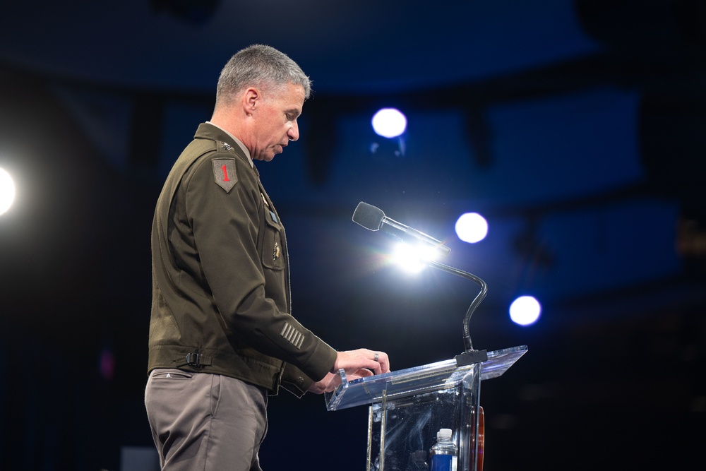 Six Medal of Honor Recipients Inducted into Pentagon Hall of Heroes