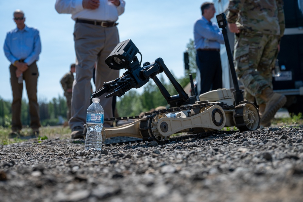 DAF civic leaders visit Alaska