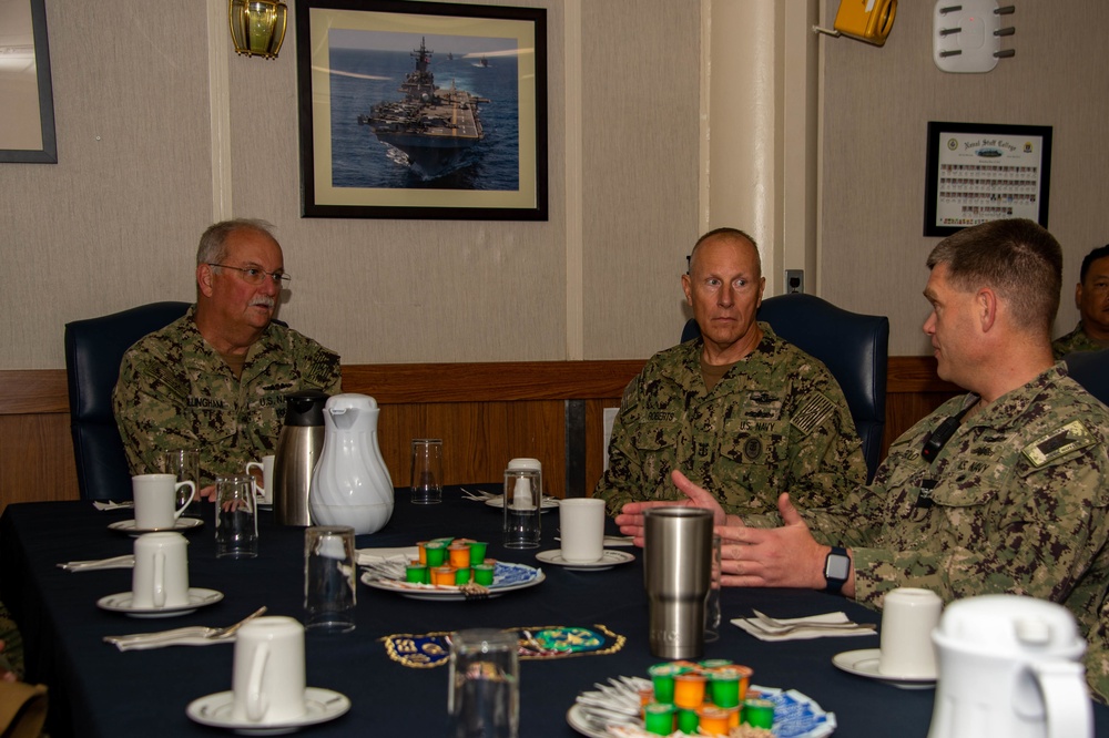 Medical Experts Exchange Information aboard USS Essex