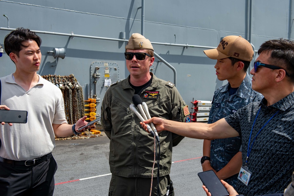 USS Essex Participates in RIMPAC 2022