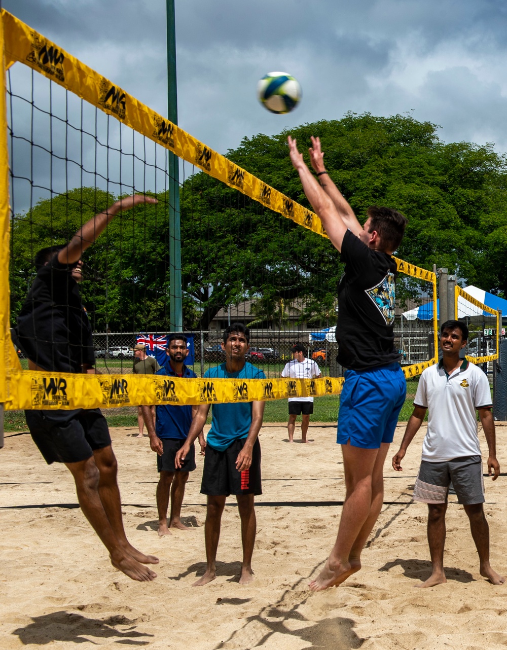 USS Essex competes in volleyball tournament during RIMPAC 2022