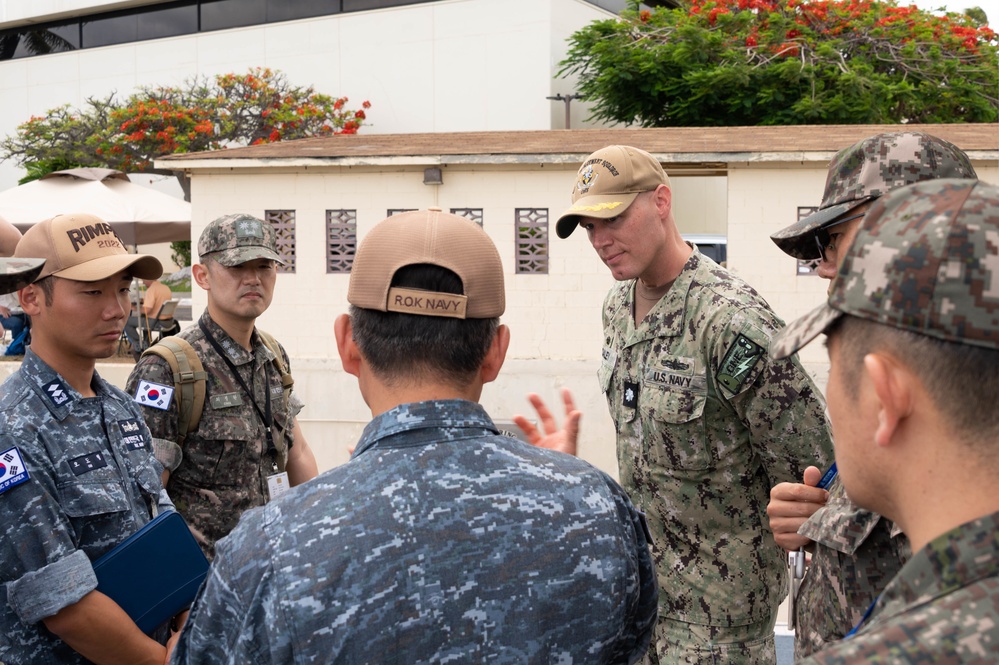 ROKN tours USV Sea Hawk during RIMPAC 2022