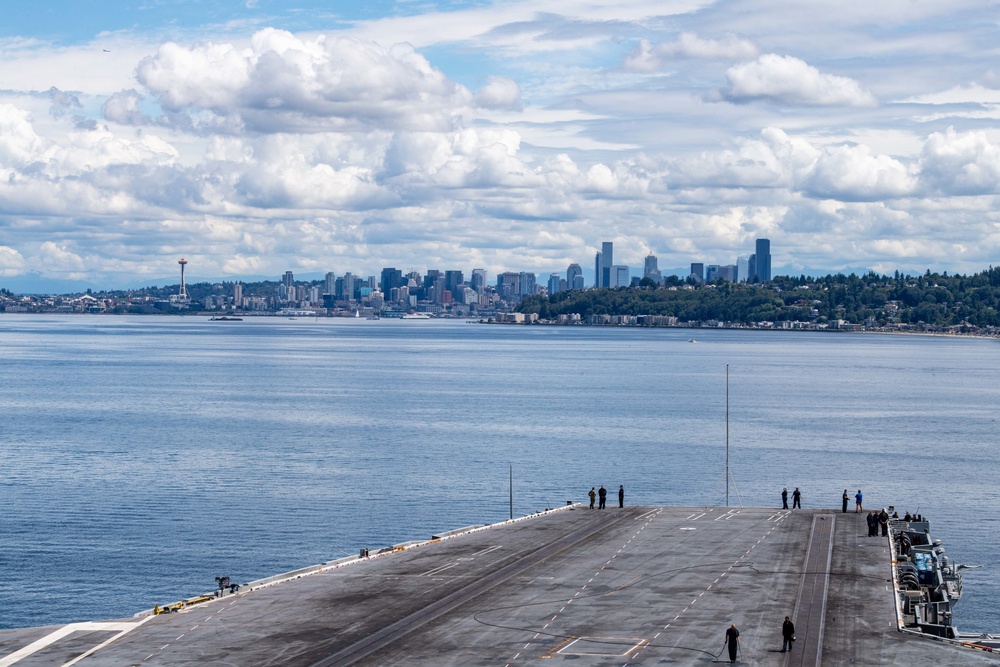 Nimitz Underway