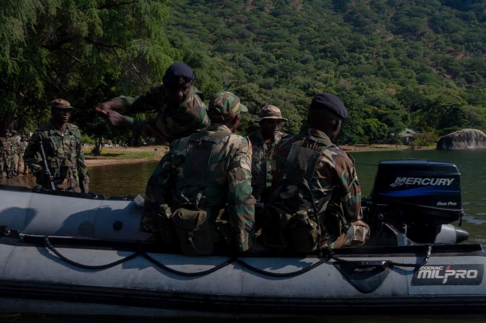 Malawian Maritime Force train with U.S. Special Forces