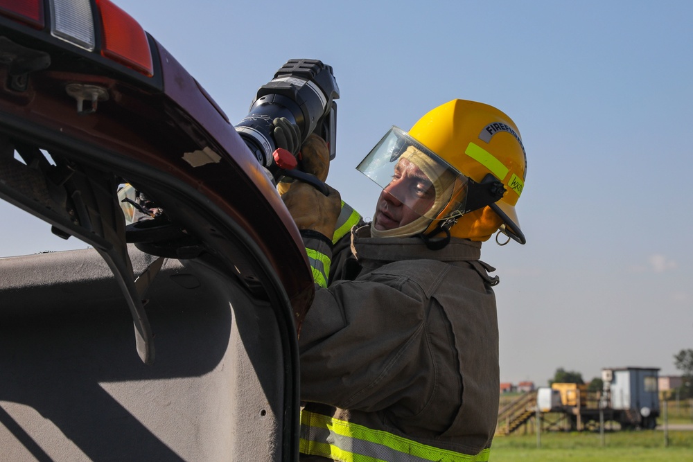 Camp Bondsteel First Responders Conduct Vehicle and Building Extraction Training