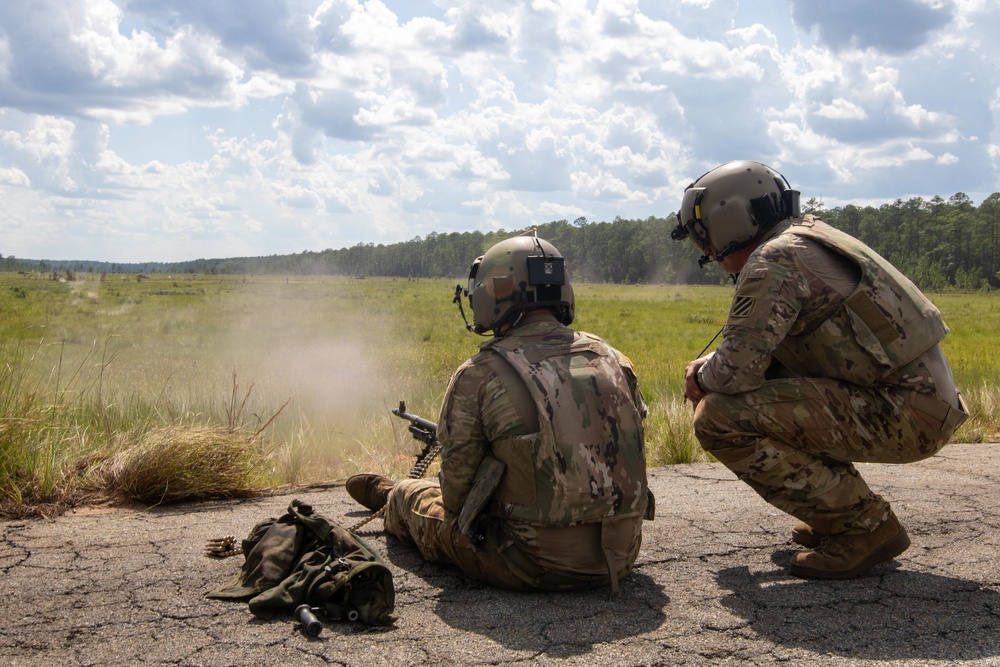 2-3 Soldiers Conduct Aerial Gunnery
