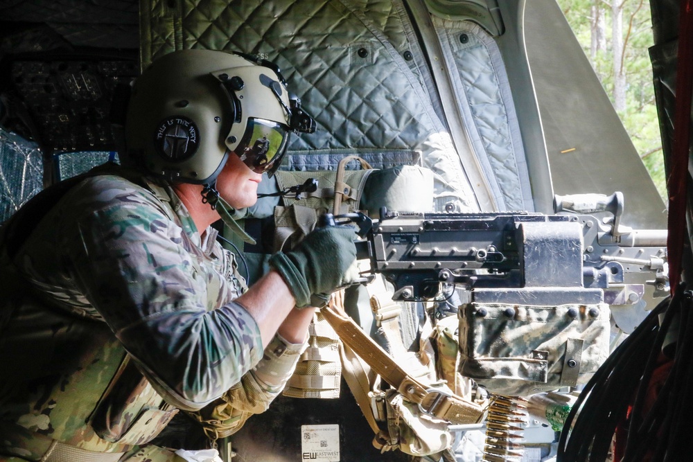 2-3 Soldiers Conduct Aerial Gunnery