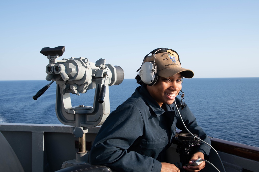 USS Forrest Sherman replenishment-at-sea with ITS Vulcano