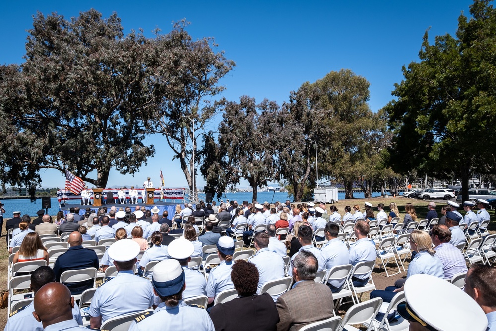 Coast Guard Pacific Area holds change-of-command ceremony