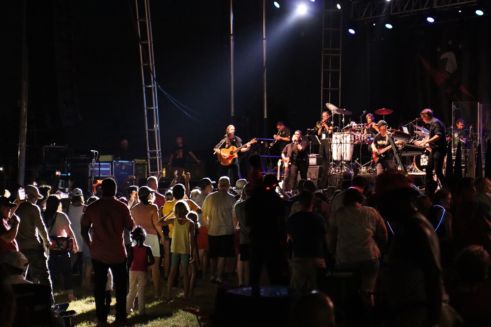 Fort Campbell celebrates Independence Day with concert, fireworks