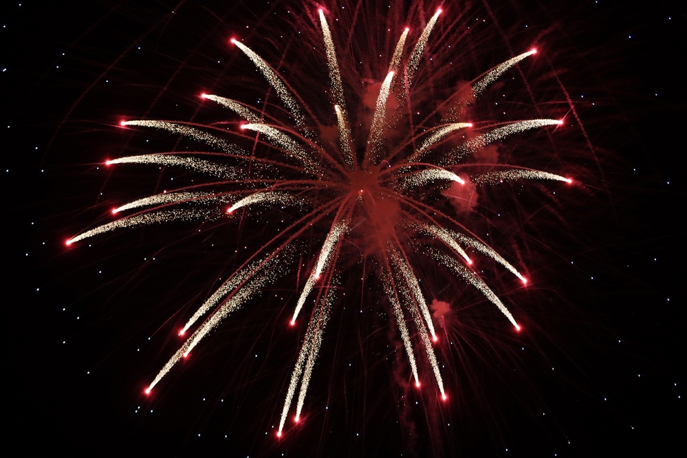 Fort Campbell celebrates Independence Day with concert, fireworks