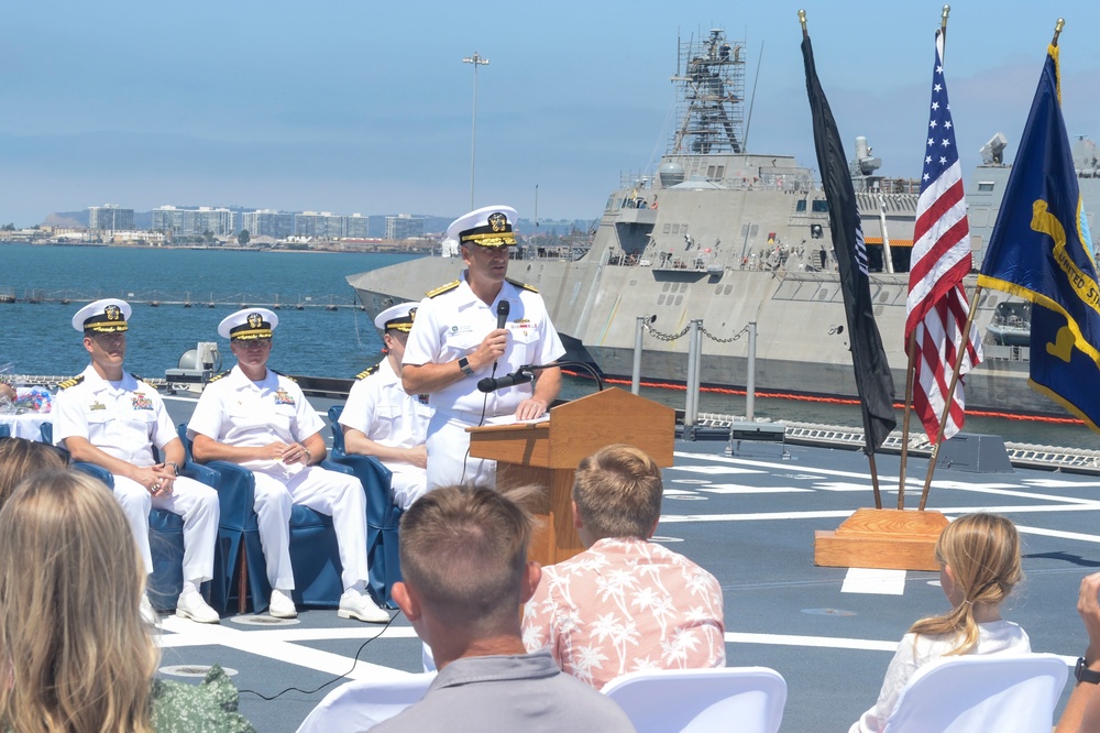 USS Mobile (LCS 26) Blue Crew Holds Change of Command Ceremony